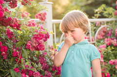 Промывание носа ребенку: растворы, методика и правила безопасности