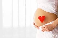 Беременность после 30: шансы, особенности, риски