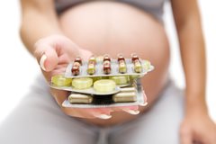 Почему так важен прием фолиевой кислоты при беременности?
