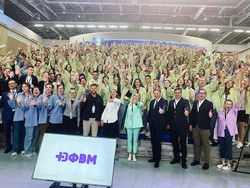 Михаил Мурашко поздравил Всероссийское общественное движение «Волонтеры-медики» с днем рождения 